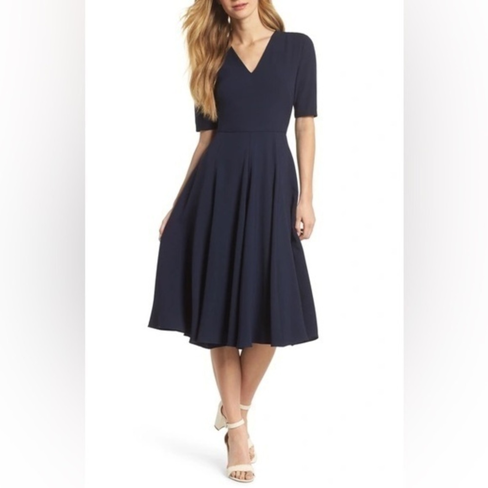 Gal meets glam black Edith city crepe dress NWT